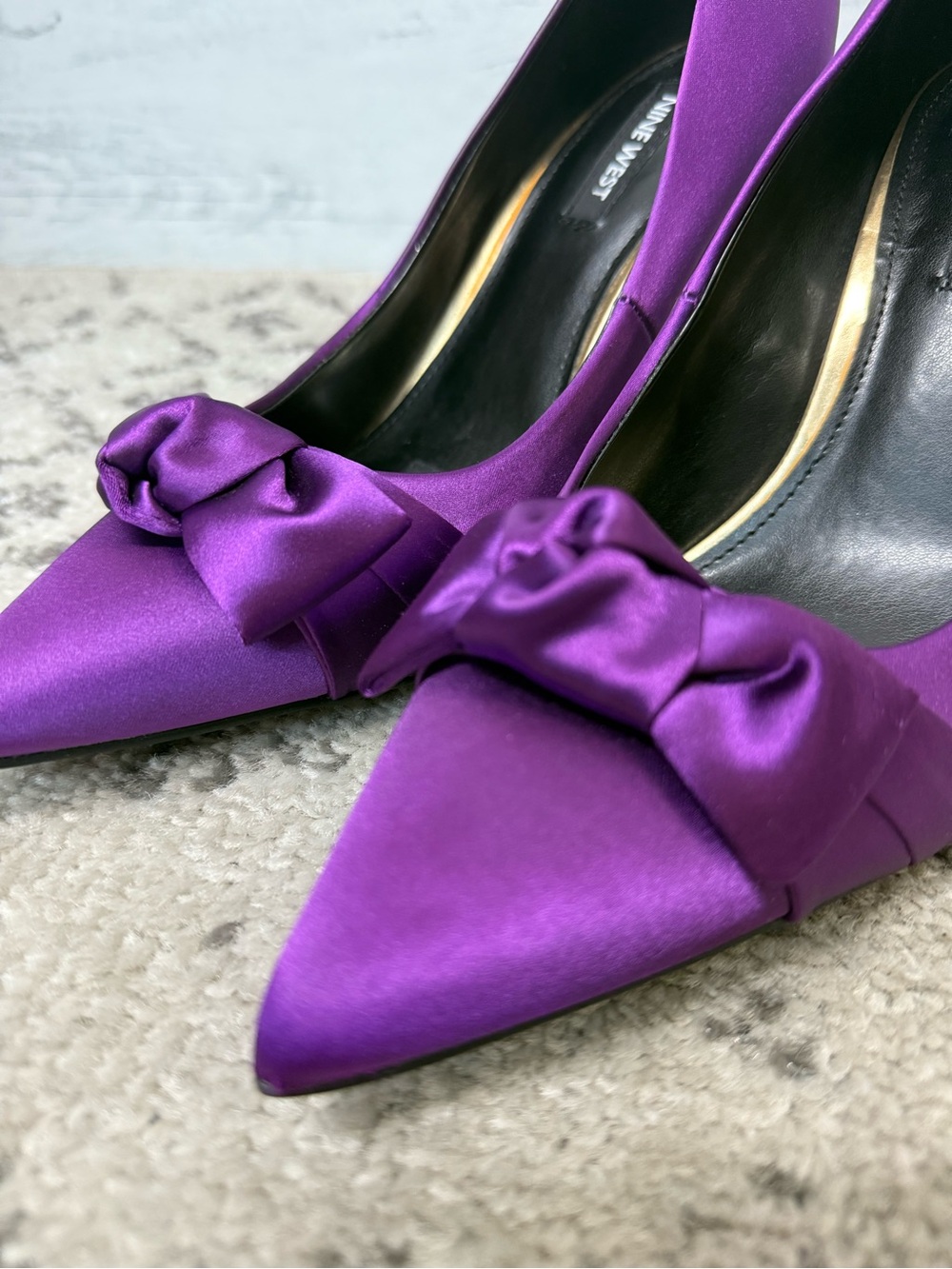 NWT Woman’s Nine West Purple Pointed-Toe Satin Pumps with Bow - Picture 8 of 11